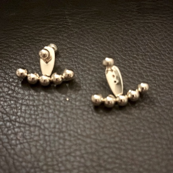 Peas In A Gold Stud Earrings - Picture 3 of 5